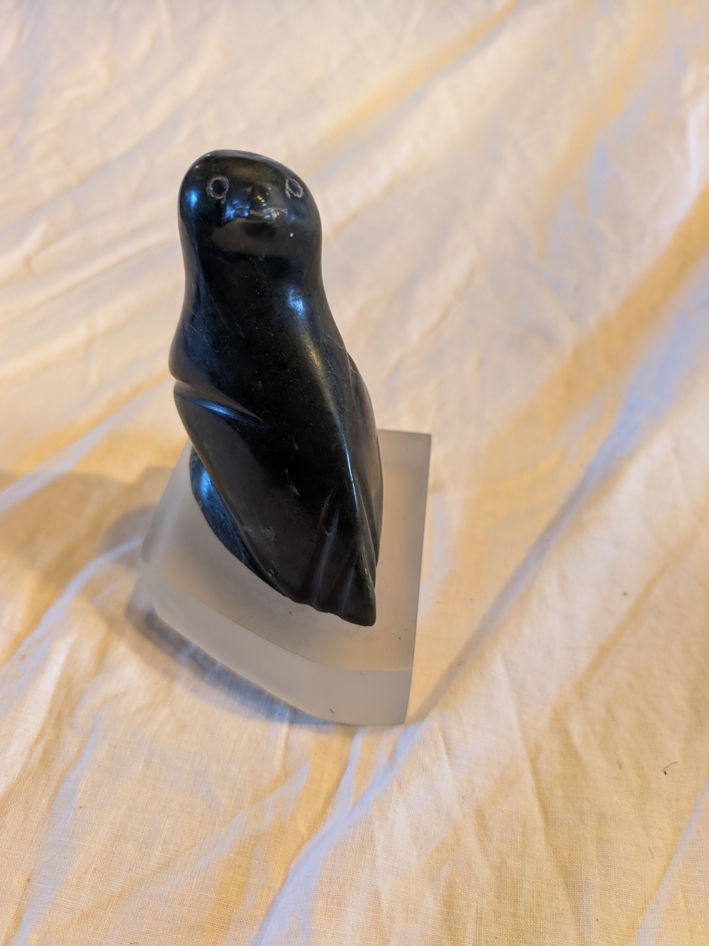 2/80$ Vintage Black soapstone Bird Inuit Sculpture with Frosted Base